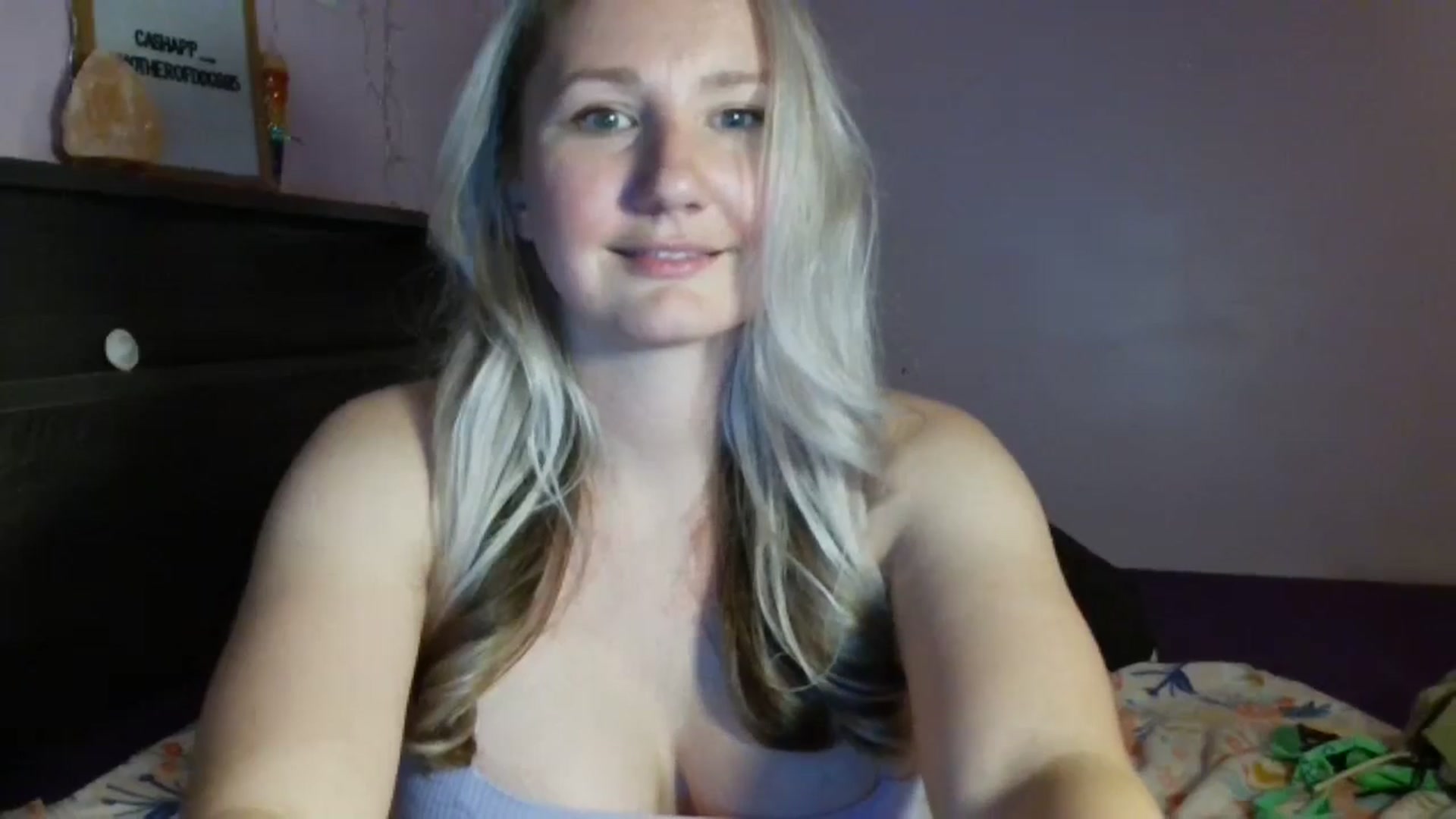 Gallery image thumbnail from EmmaHaze's myfreecams stream on, 03/24/2025, 05:08 image 12 of 20