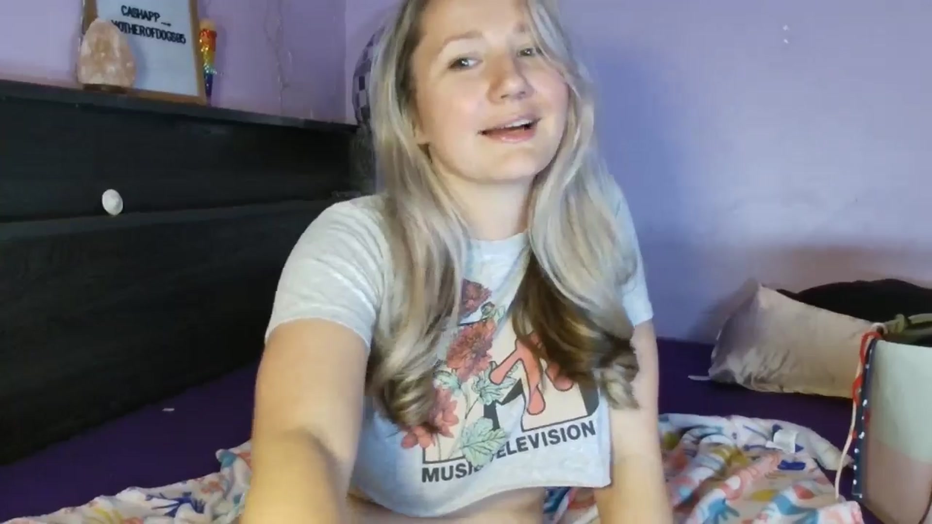 Gallery image thumbnail from EmmaHaze's myfreecams stream on, 03/25/2025, 04:59 image 12 of 20