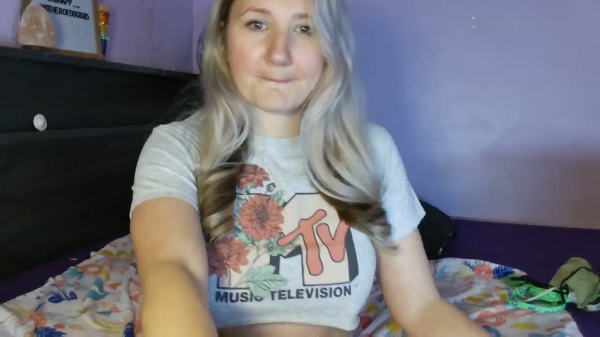 Gallery image thumbnail from EmmaHaze's myfreecams stream on, 03/25/2025, 04:59 image 2 of 20