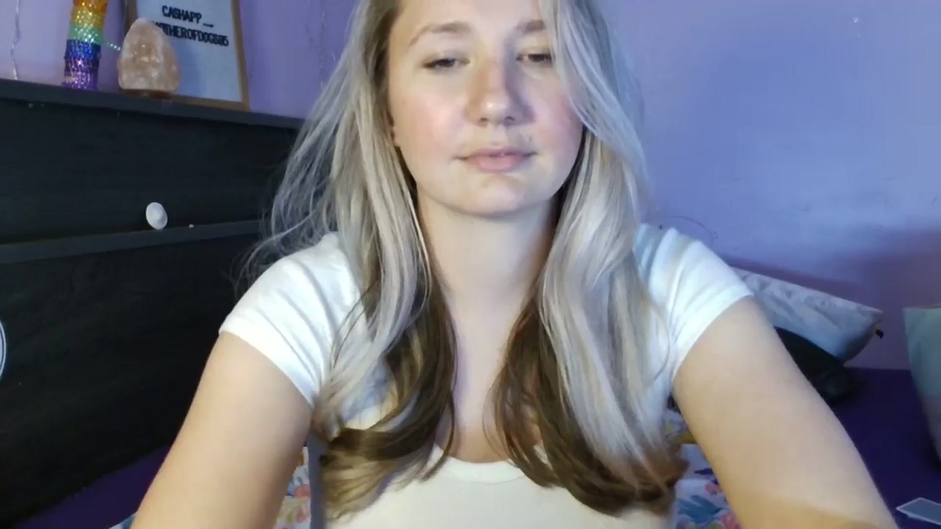 Gallery image thumbnail from EmmaHaze's myfreecams stream on, 03/30/2025, 03:01 image 14 of 20
