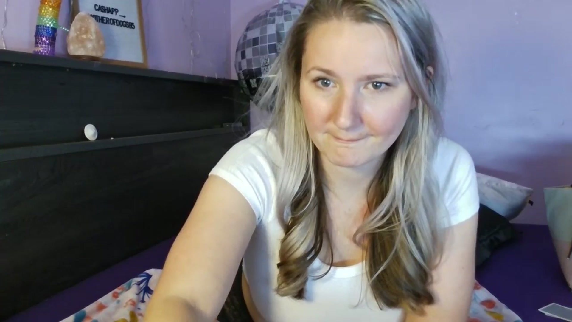 Gallery image thumbnail from EmmaHaze's myfreecams stream on, 03/30/2025, 03:01 image 5 of 20