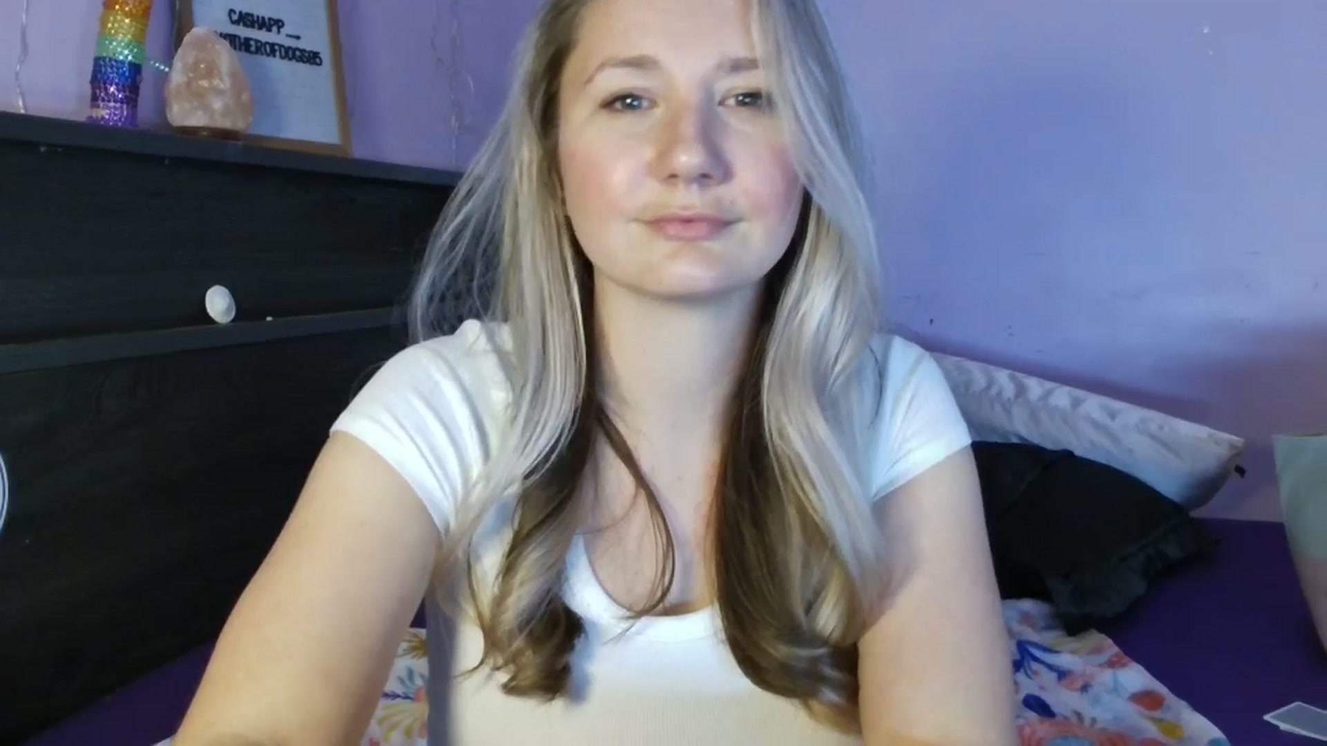 Gallery image thumbnail from EmmaHaze's myfreecams stream on, 03/30/2025, 03:01 image 18 of 20