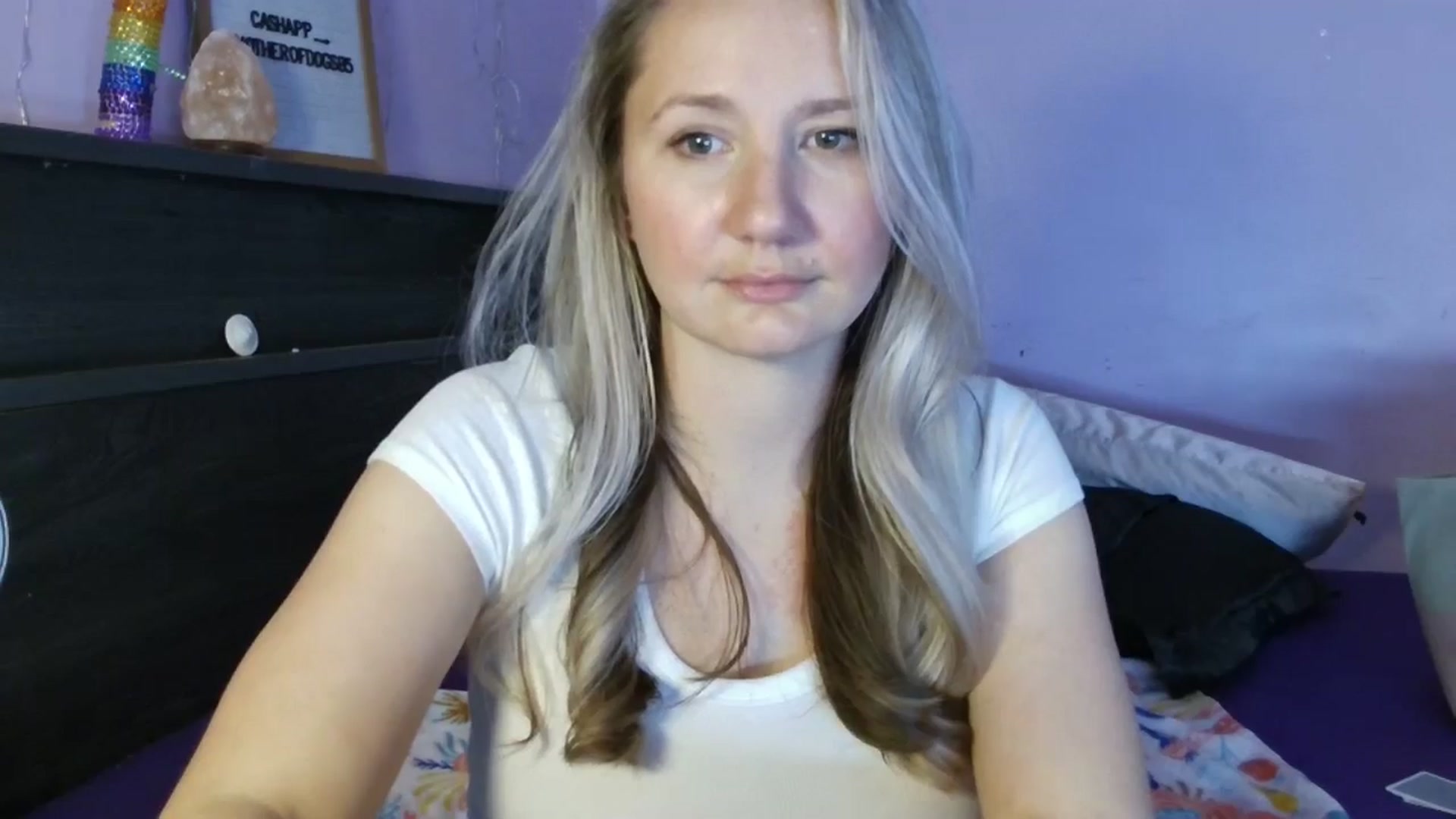 Gallery image thumbnail from EmmaHaze's myfreecams stream on, 03/30/2025, 03:01 image 17 of 20