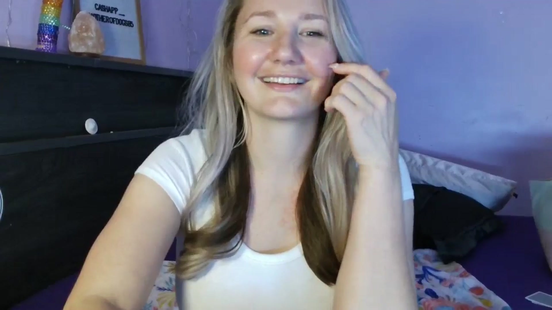 Gallery image thumbnail from EmmaHaze's myfreecams stream on, 03/30/2025, 03:01 image 11 of 20