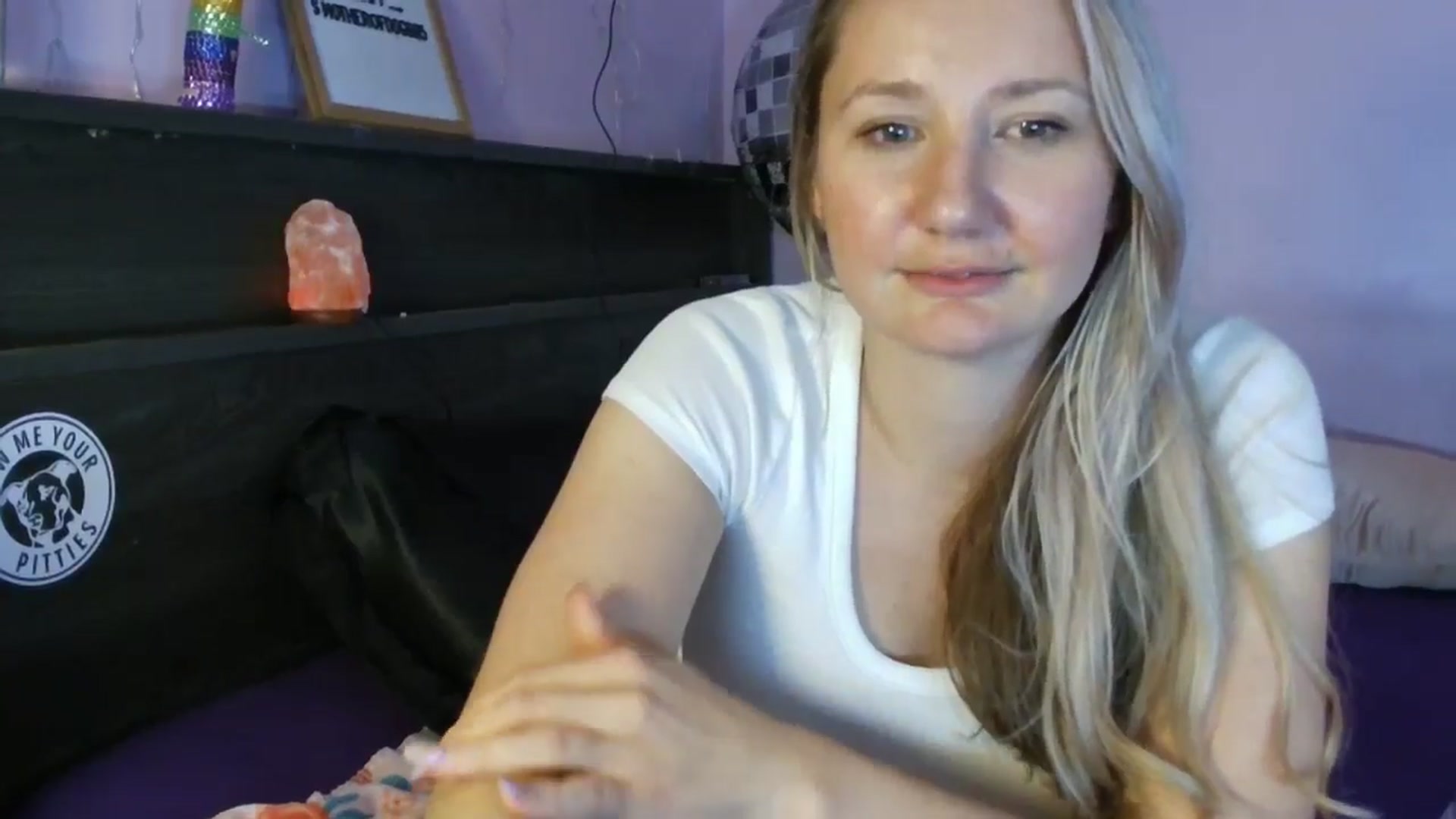 Gallery image thumbnail from EmmaHaze's myfreecams stream on, 03/30/2025, 05:48 image 10 of 20