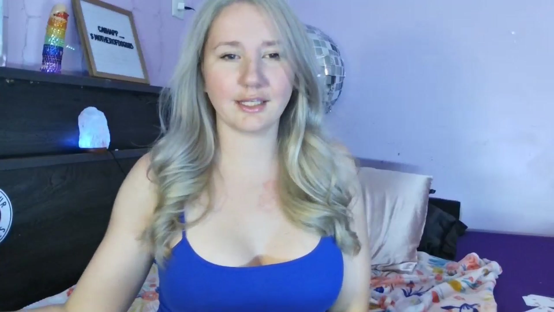 Gallery image thumbnail from EmmaHaze's myfreecams stream on, 04/11/2025, 03:48 image 3 of 20