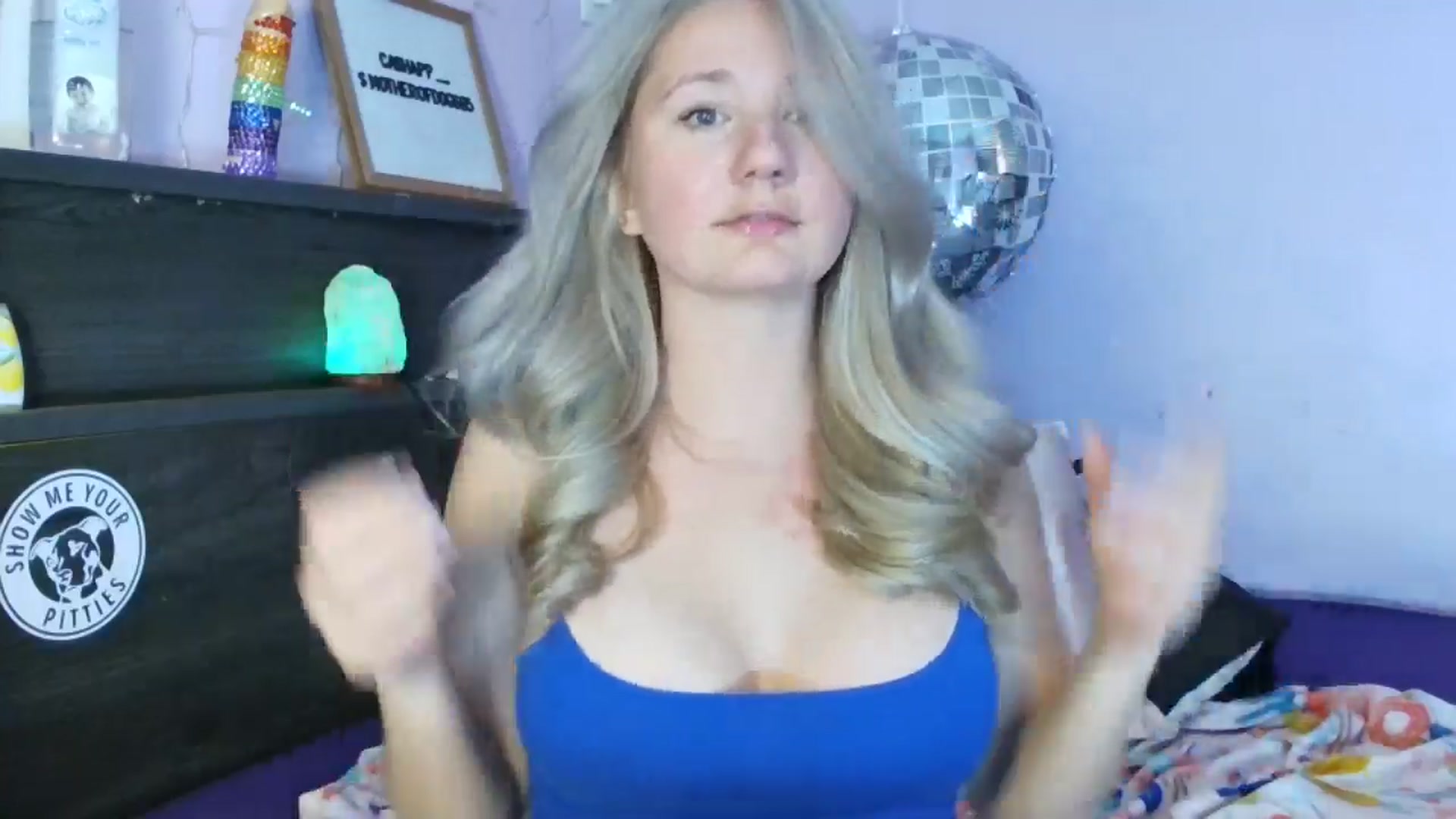 Gallery image thumbnail from EmmaHaze's myfreecams stream on, 04/11/2025, 05:30 image 2 of 20