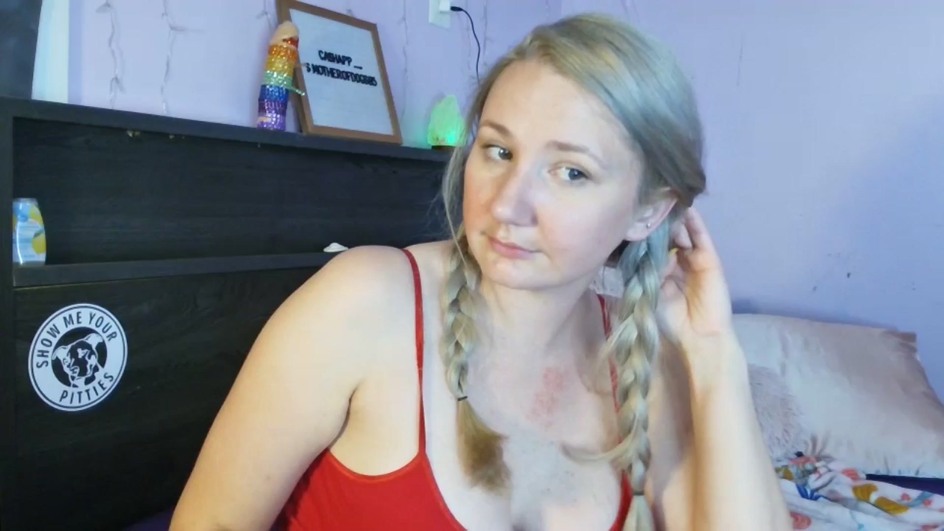 Gallery image thumbnail from EmmaHaze's myfreecams stream on, 04/22/2025, 06:14 image 19 of 20