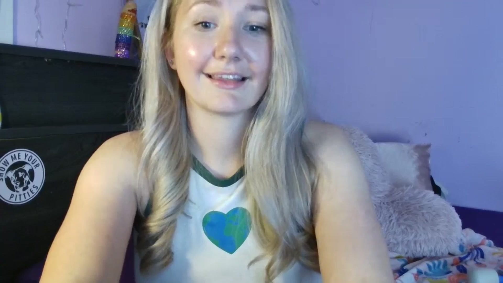 Gallery image thumbnail from EmmaHaze's myfreecams stream on, 04/23/2025, 05:06 image 17 of 20