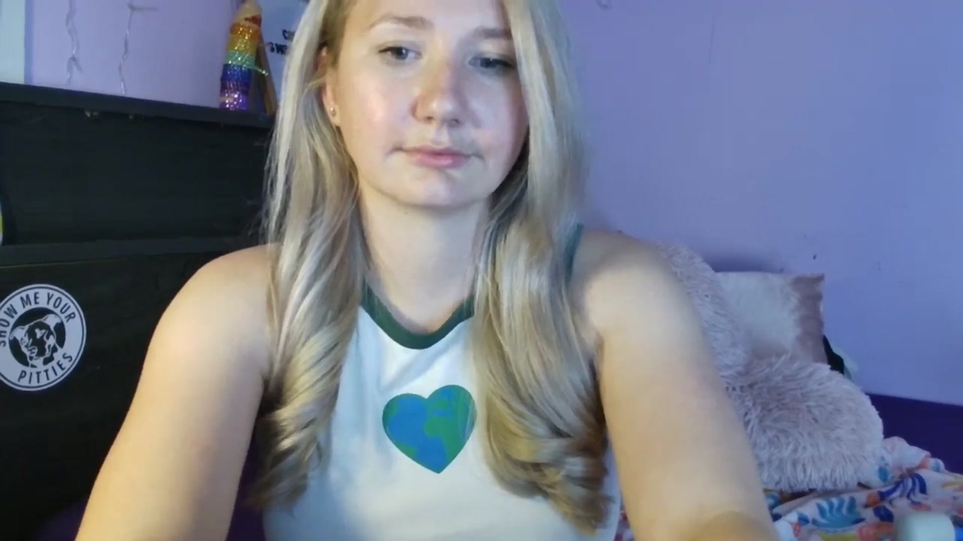 Gallery image thumbnail from EmmaHaze's myfreecams stream on, 04/23/2025, 05:06 image 18 of 20