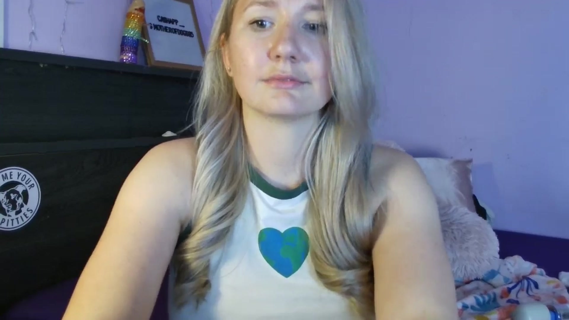 Gallery image thumbnail from EmmaHaze's myfreecams stream on, 04/23/2025, 05:06 image 10 of 20