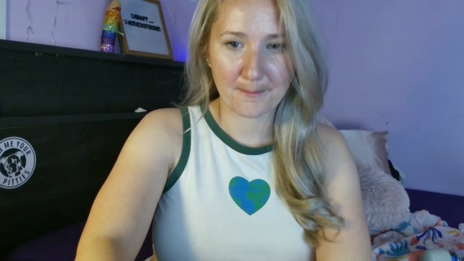 Gallery image thumbnail from EmmaHaze's myfreecams stream on, 04/23/2025, 05:06 image 9 of 20