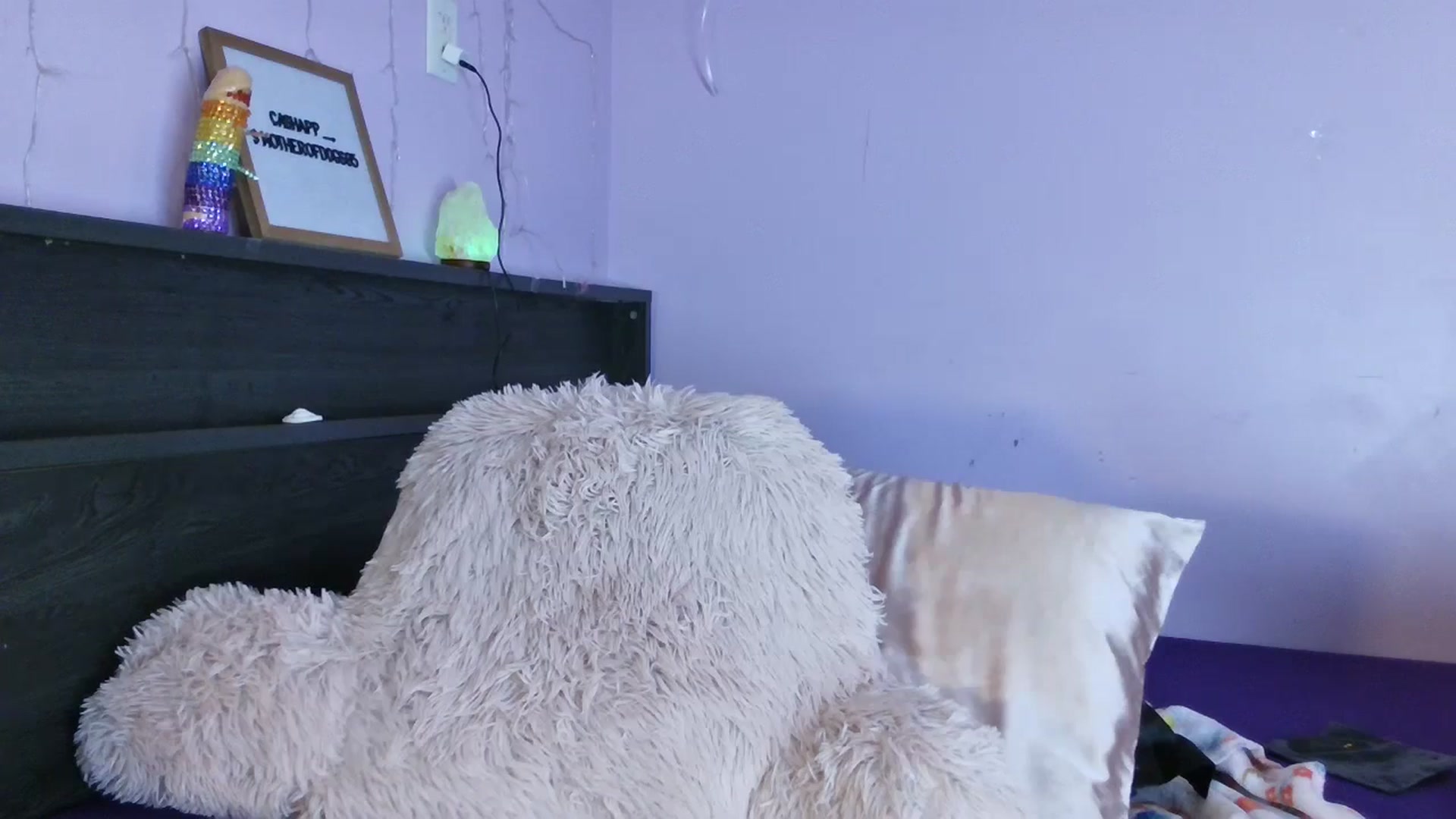 Gallery image thumbnail from EmmaHaze's myfreecams stream on, 04/24/2025, 05:26 image 10 of 20