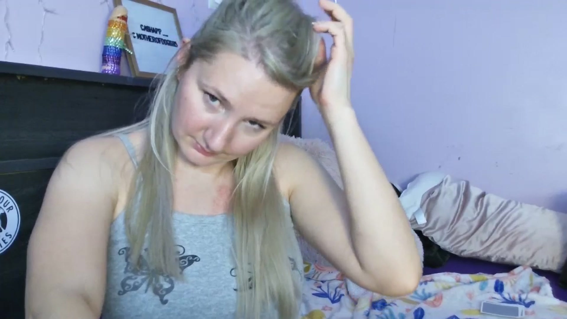 Gallery image thumbnail from EmmaHaze's myfreecams stream on, 04/28/2025, 06:06 image 17 of 20