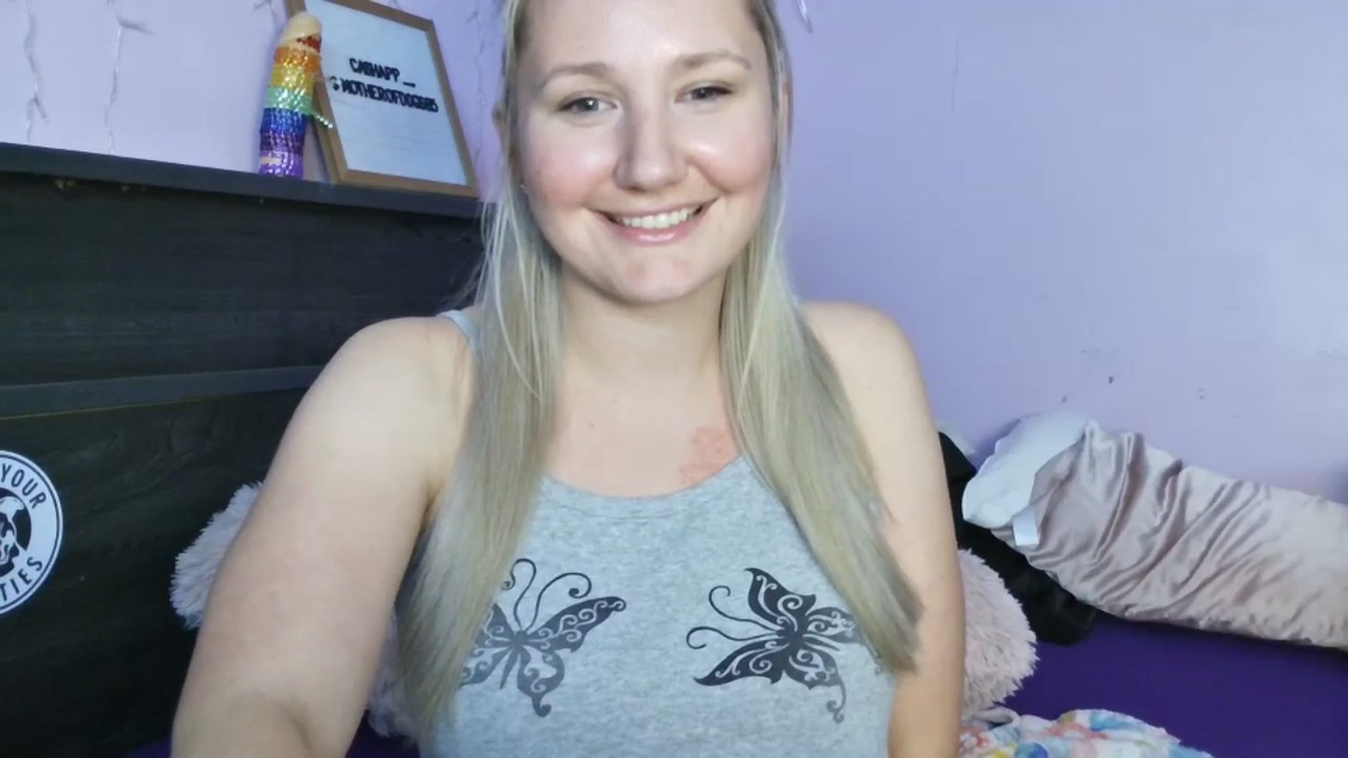 Gallery image thumbnail from EmmaHaze's myfreecams stream on, 04/28/2025, 06:06 image 2 of 20