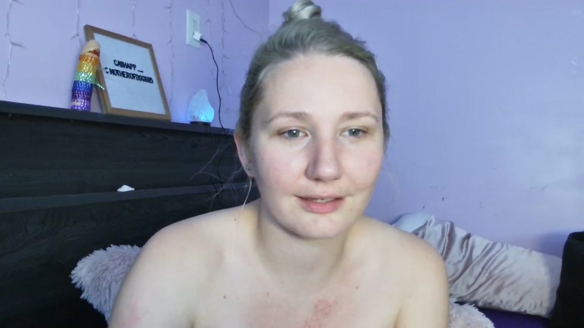 Gallery image thumbnail from EmmaHaze's myfreecams stream on, 04/28/2025, 06:41 image 11 of 20