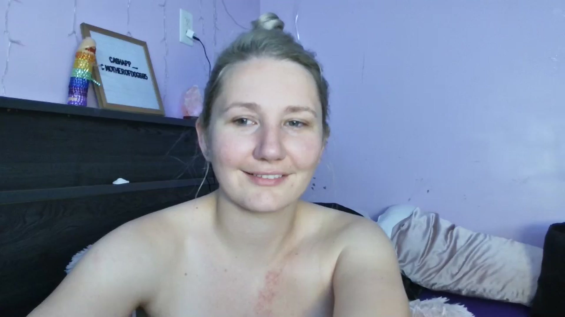 Gallery image thumbnail from EmmaHaze's myfreecams stream on, 04/28/2025, 06:41 image 3 of 20
