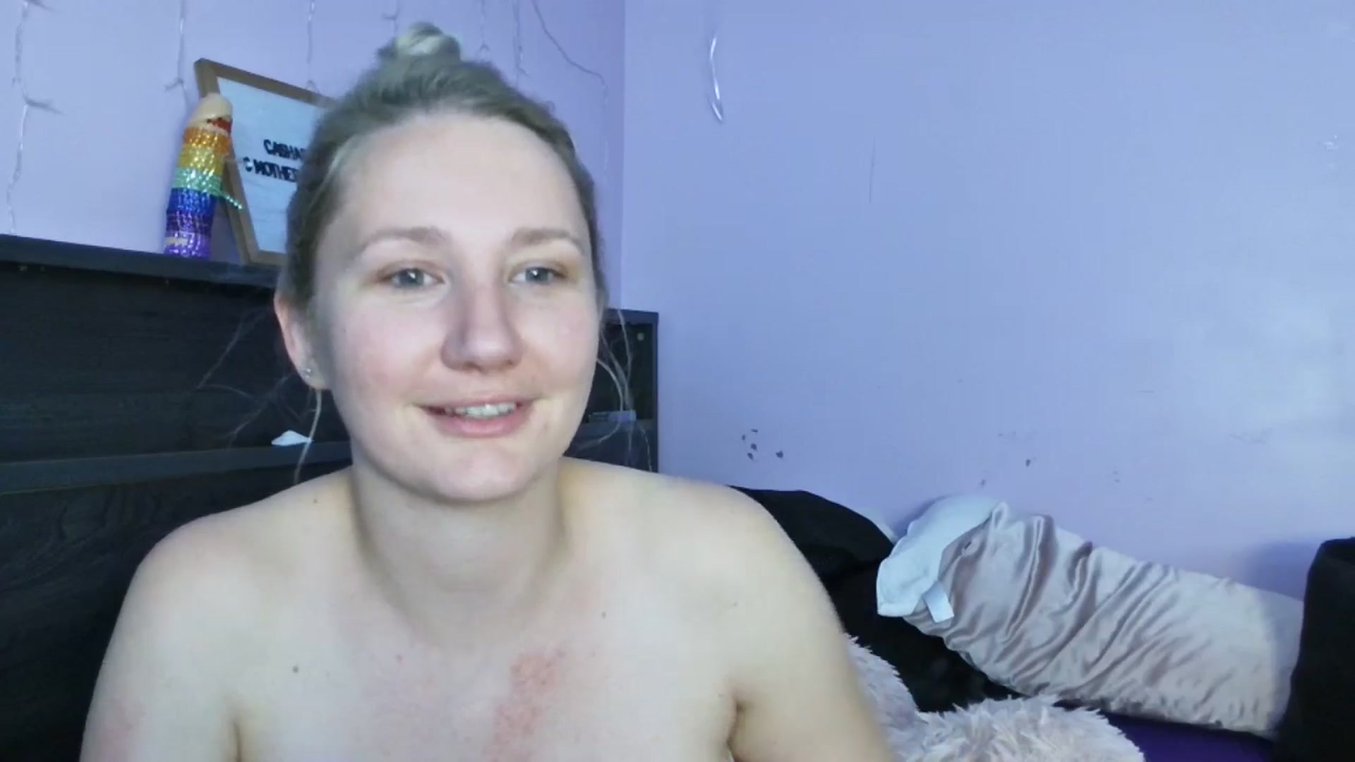 Gallery image thumbnail from EmmaHaze's myfreecams stream on, 04/28/2025, 06:41 image 7 of 20