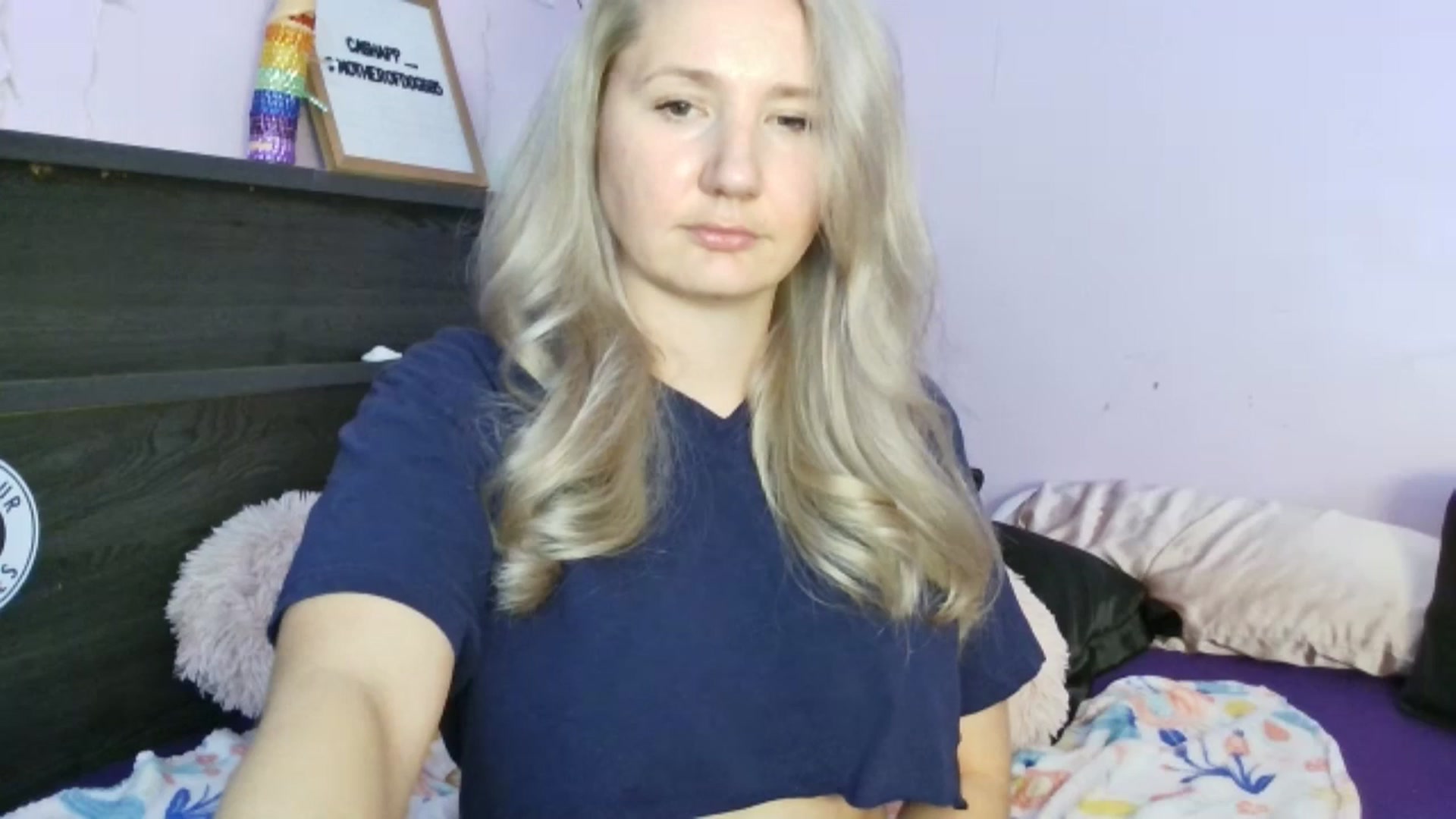 Gallery image thumbnail from EmmaHaze's myfreecams stream on, 04/29/2025, 02:59 image 14 of 20