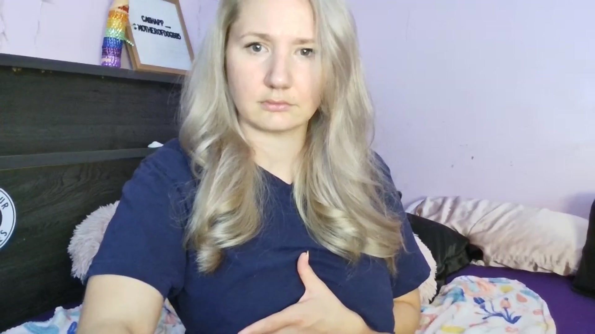Gallery image thumbnail from EmmaHaze's myfreecams stream on, 04/29/2025, 02:59 image 19 of 20