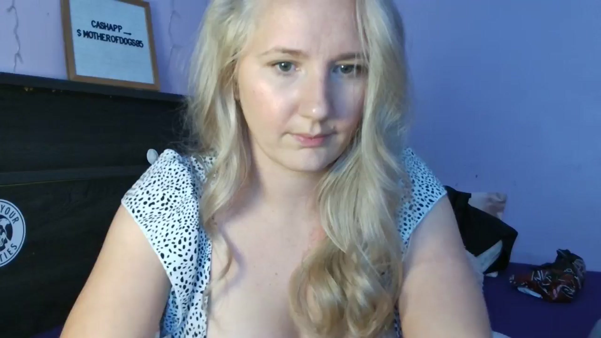 Gallery image thumbnail from EmmaHaze's myfreecams stream on, 05/27/2025, 05:22 image 1 of 20