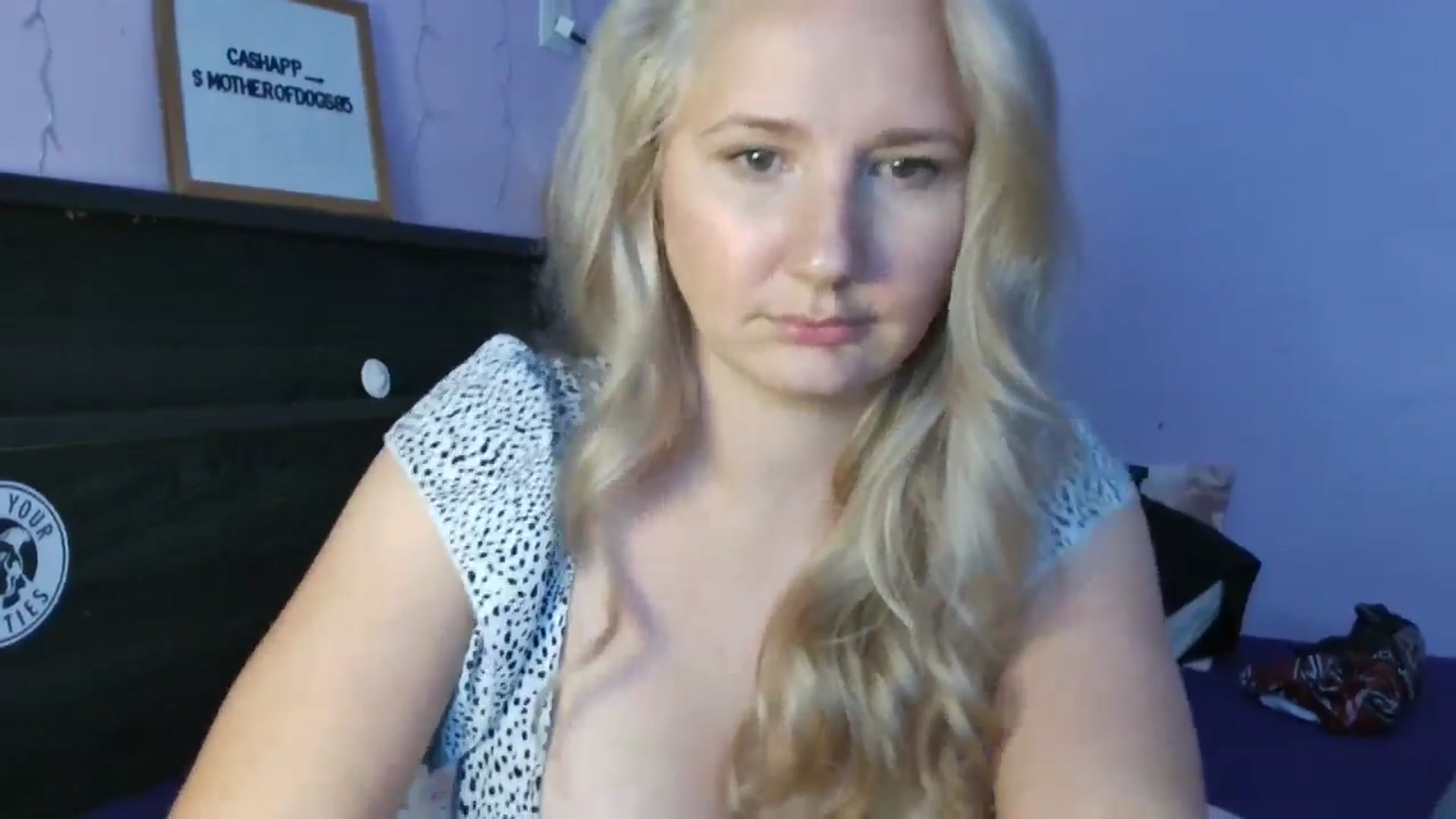 Gallery image thumbnail from EmmaHaze's myfreecams stream on, 05/27/2025, 05:22 image 2 of 20