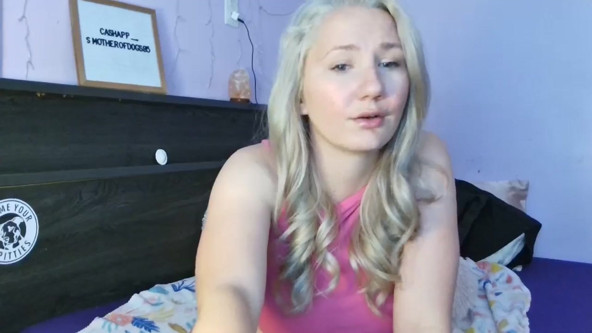 Gallery image thumbnail from EmmaHaze's myfreecams stream on, 05/28/2025, 03:02 image 2 of 20