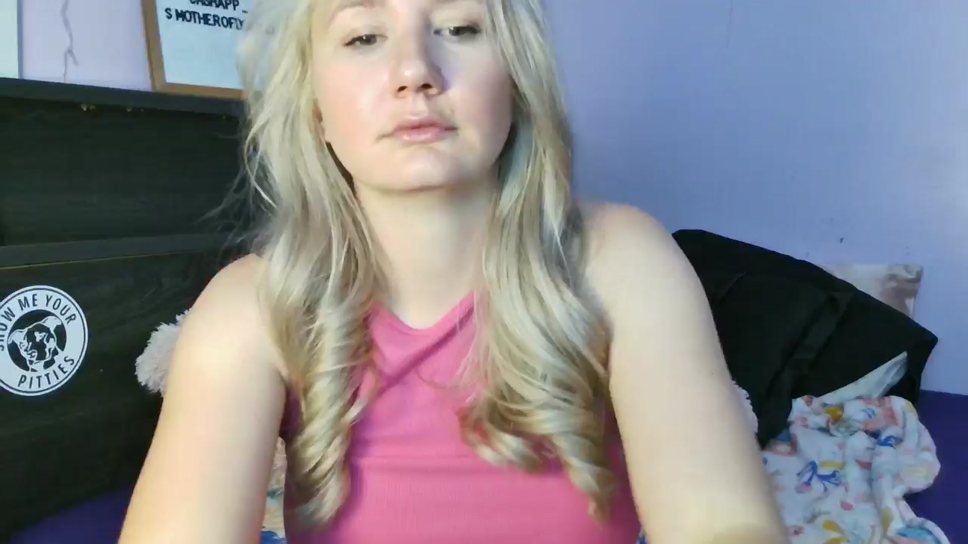 Gallery image thumbnail from EmmaHaze's myfreecams stream on, 05/28/2025, 04:35 image 11 of 20