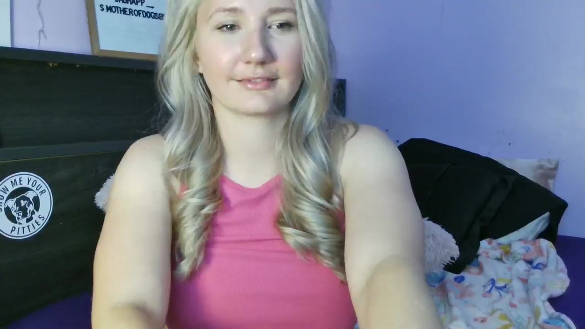 Gallery image thumbnail from EmmaHaze's myfreecams stream on, 05/28/2025, 04:35 image 8 of 20