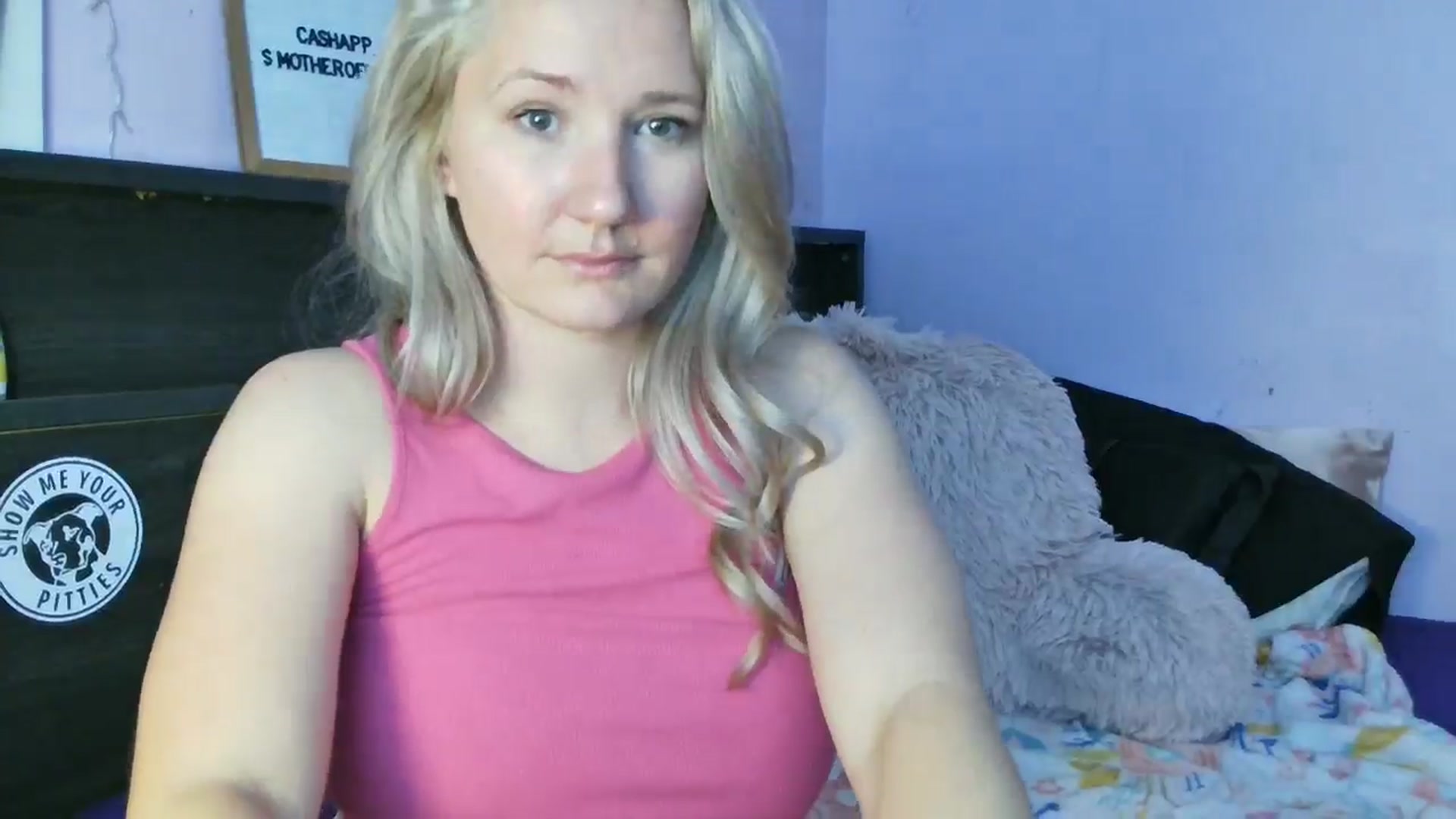 Gallery image thumbnail from EmmaHaze's myfreecams stream on, 05/28/2025, 04:35 image 14 of 20