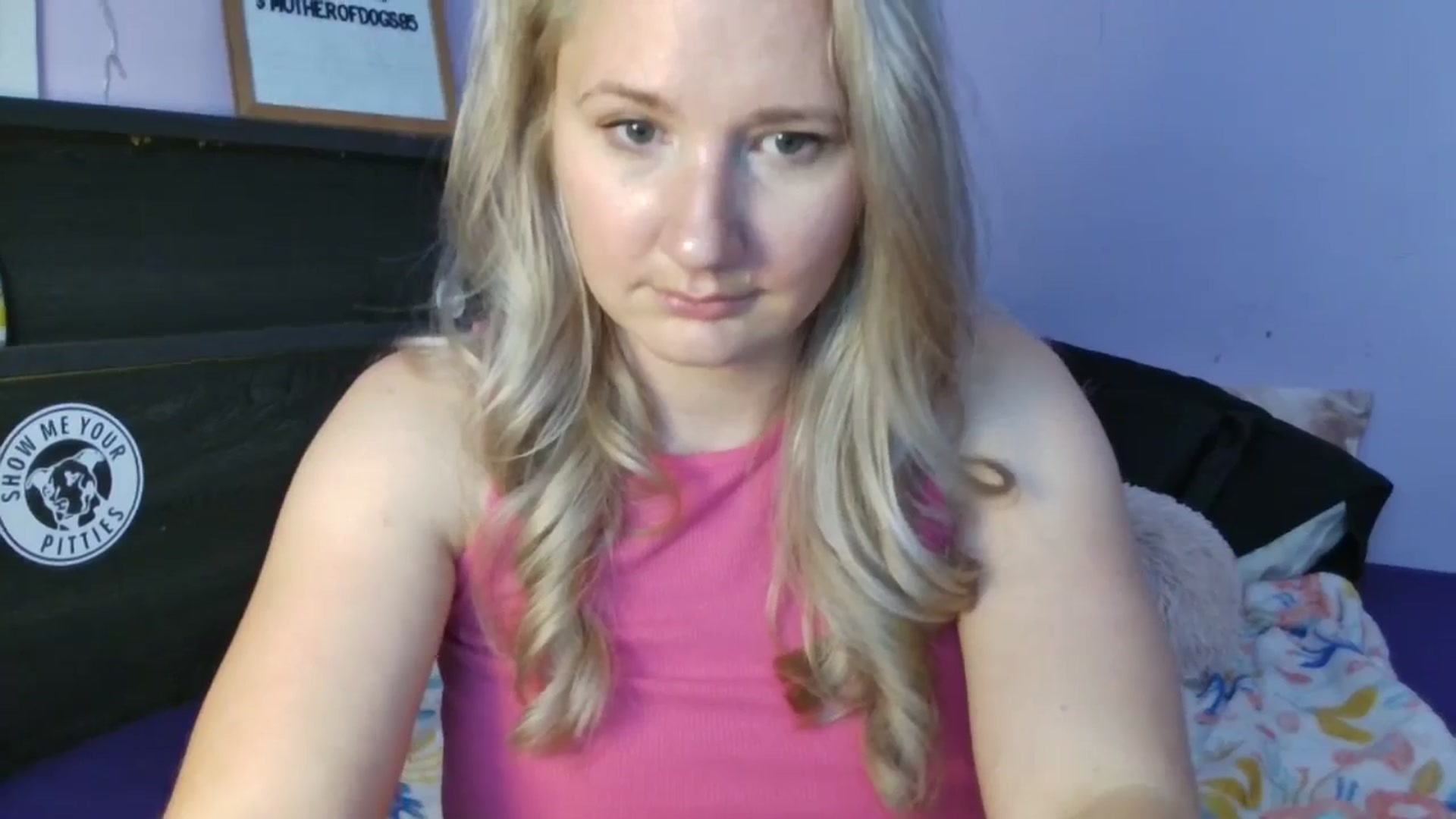 Gallery image thumbnail from EmmaHaze's myfreecams stream on, 05/28/2025, 06:21 image 11 of 20