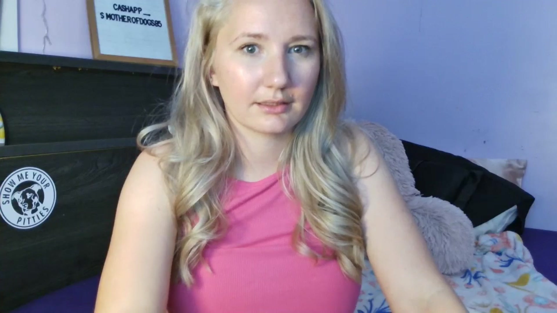 Gallery image thumbnail from EmmaHaze's myfreecams stream on, 05/28/2025, 06:21 image 10 of 20