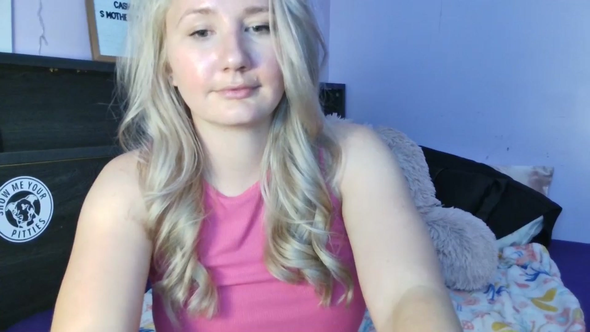 Gallery image thumbnail from EmmaHaze's myfreecams stream on, 05/28/2025, 06:21 image 3 of 20