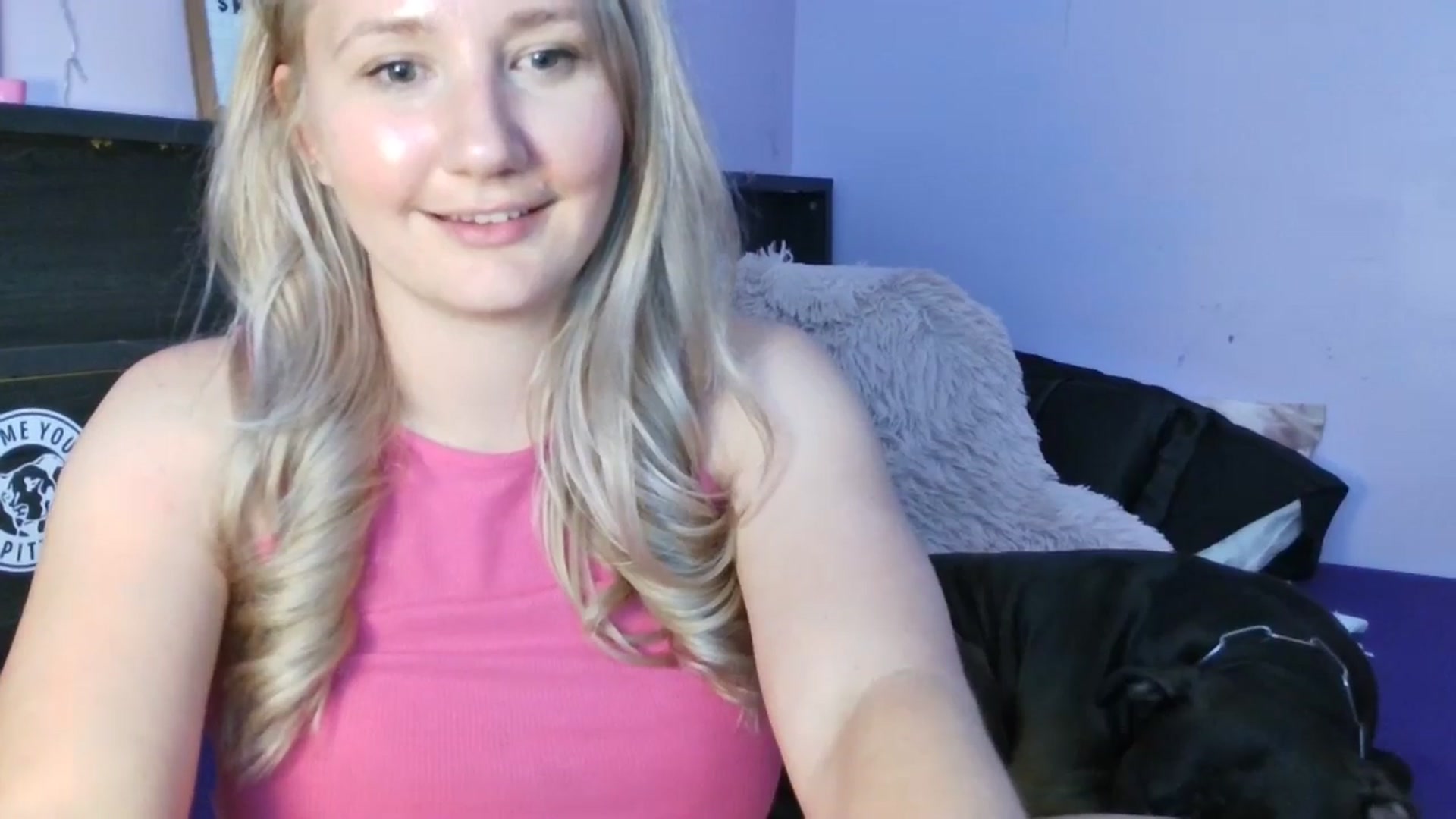 Gallery image thumbnail from EmmaHaze's myfreecams stream on, 05/28/2025, 06:54 image 10 of 20
