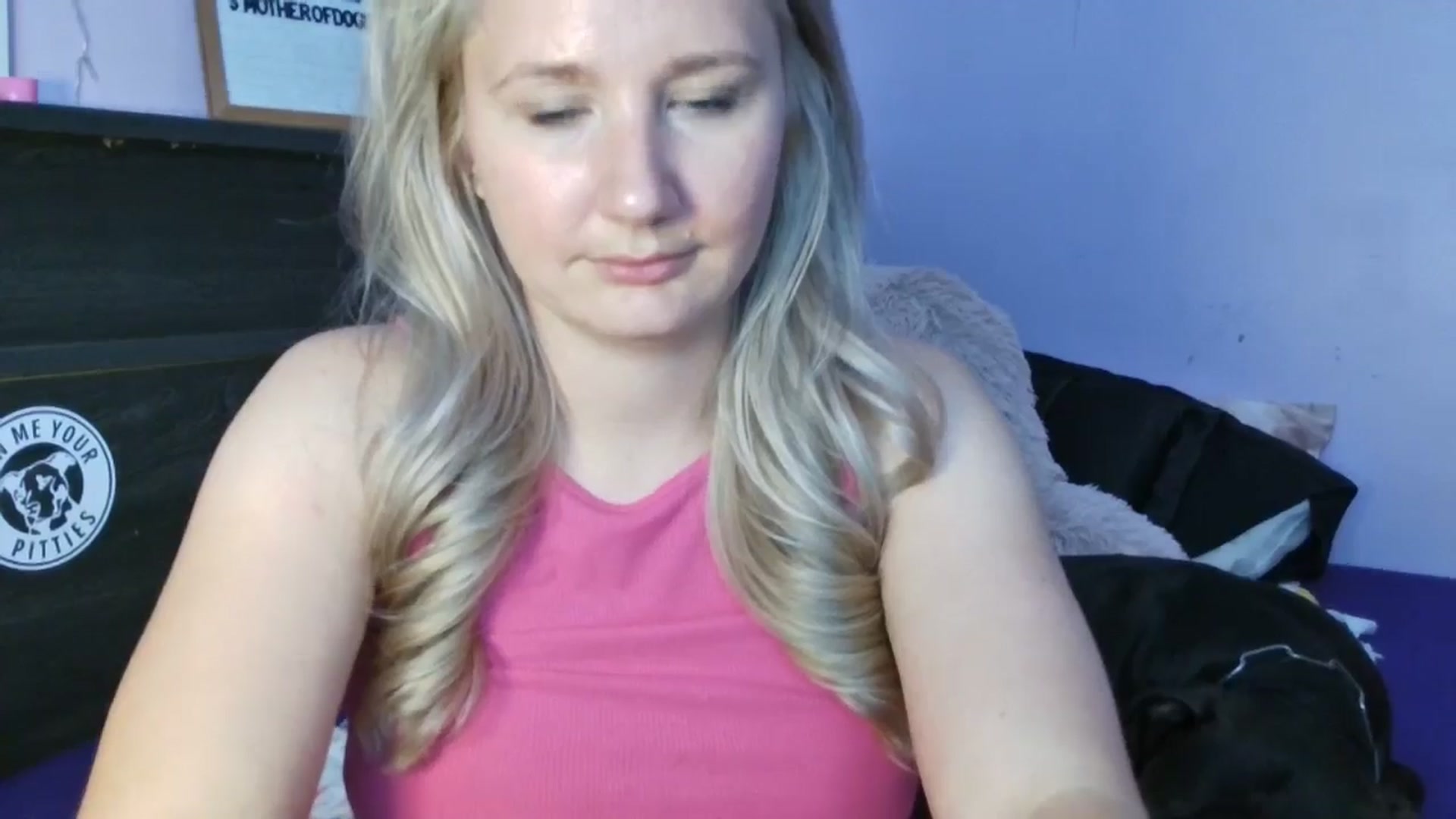 Gallery image thumbnail from EmmaHaze's myfreecams stream on, 05/28/2025, 06:54 image 16 of 20