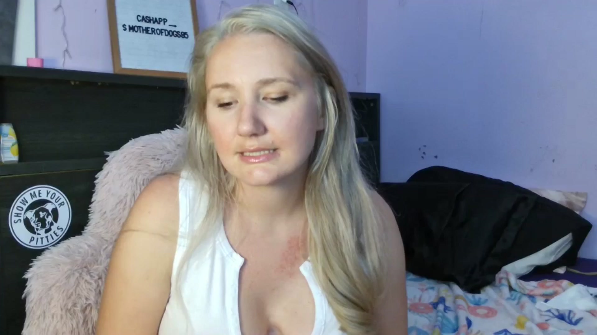 Gallery image thumbnail from EmmaHaze's myfreecams stream on, 05/29/2025, 06:23 image 18 of 20
