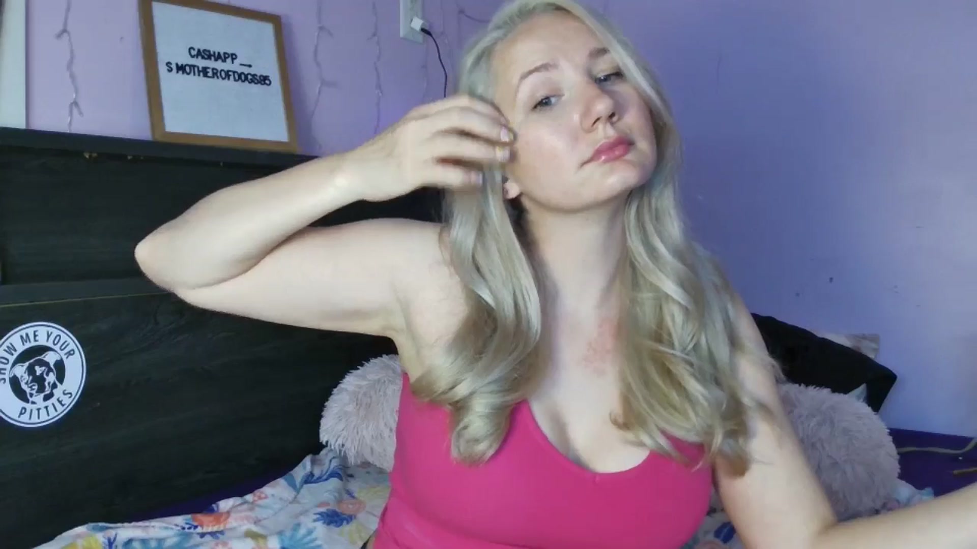 Gallery image thumbnail from EmmaHaze's myfreecams stream on, 05/30/2025, 03:01 image 7 of 20