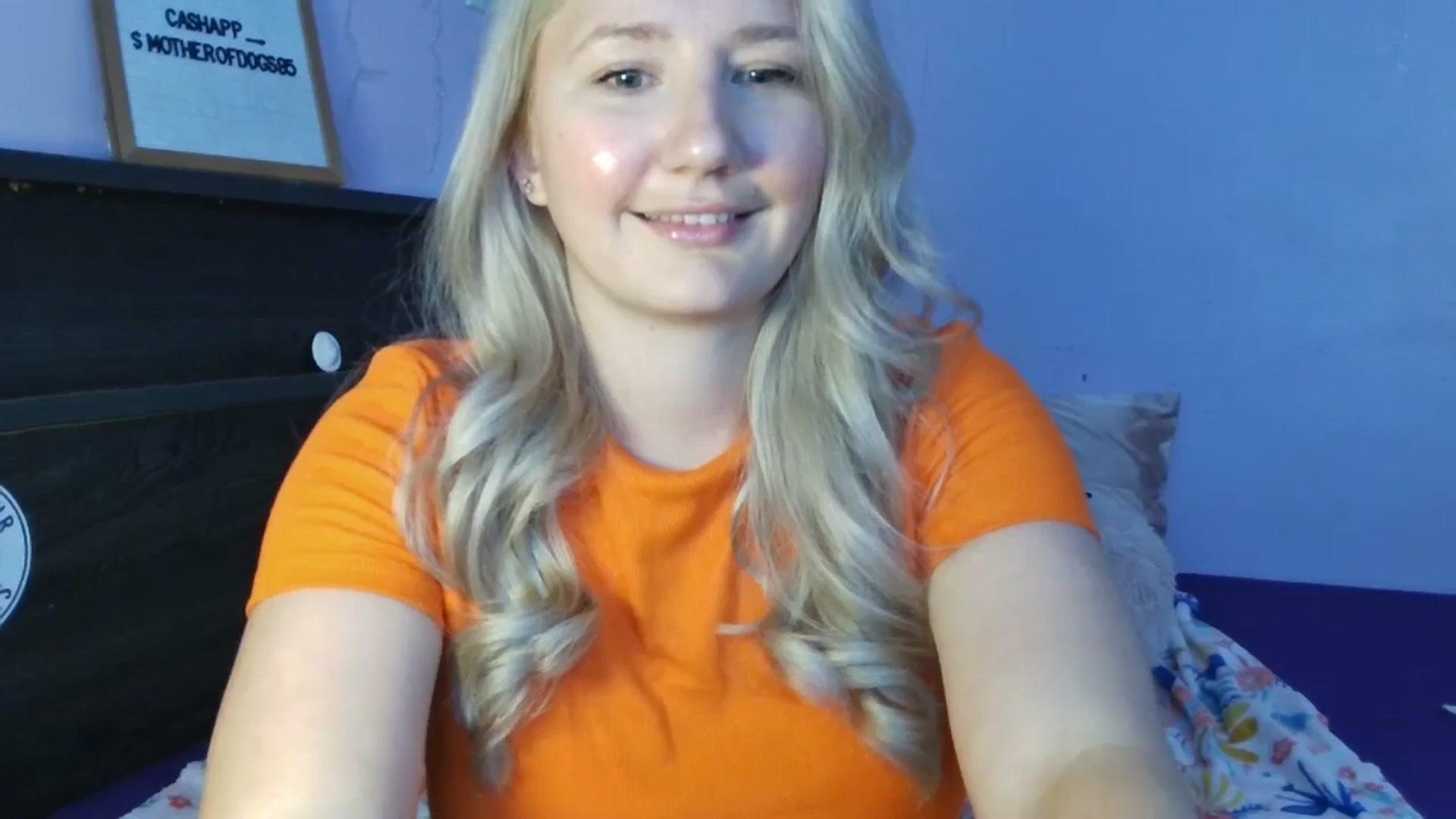 Gallery image thumbnail from EmmaHaze's myfreecams stream on, 06/02/2025, 03:28 image 5 of 20