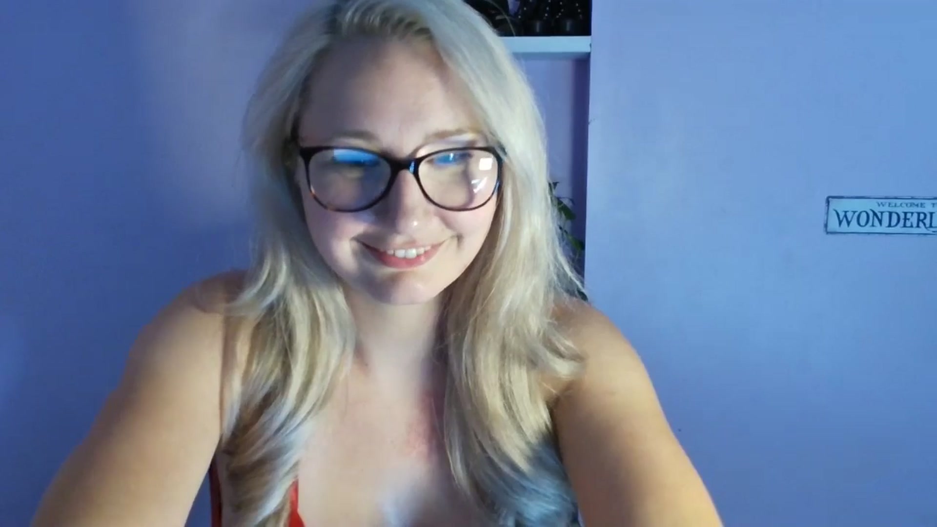 Gallery image thumbnail from EmmaHaze's myfreecams stream on, 08/07/2025, 07:44 image 10 of 20