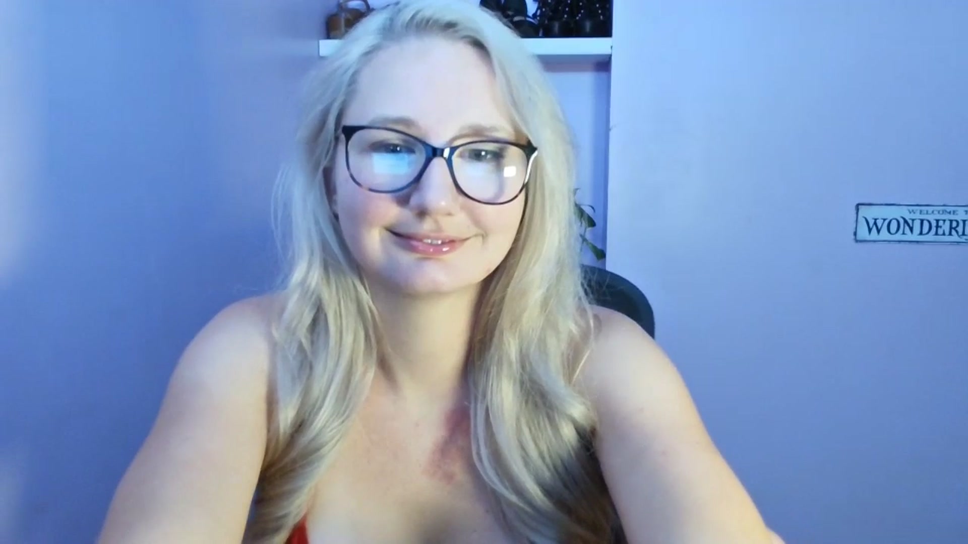 Gallery image thumbnail from EmmaHaze's myfreecams stream on, 08/07/2025, 07:57 image 10 of 20