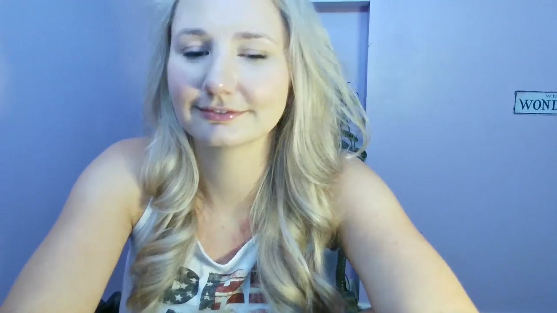 Gallery image thumbnail from EmmaHaze's myfreecams stream on, 08/08/2025, 04:11 image 19 of 20