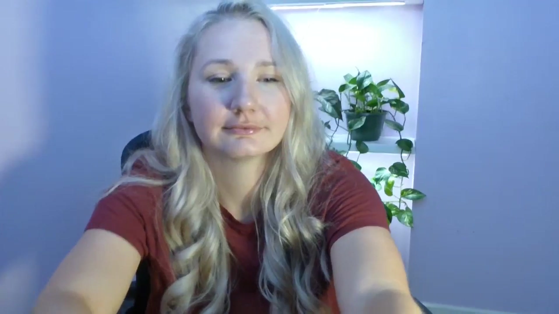 Gallery image thumbnail from EmmaHaze's myfreecams stream on, 08/16/2025, 04:22 image 4 of 20