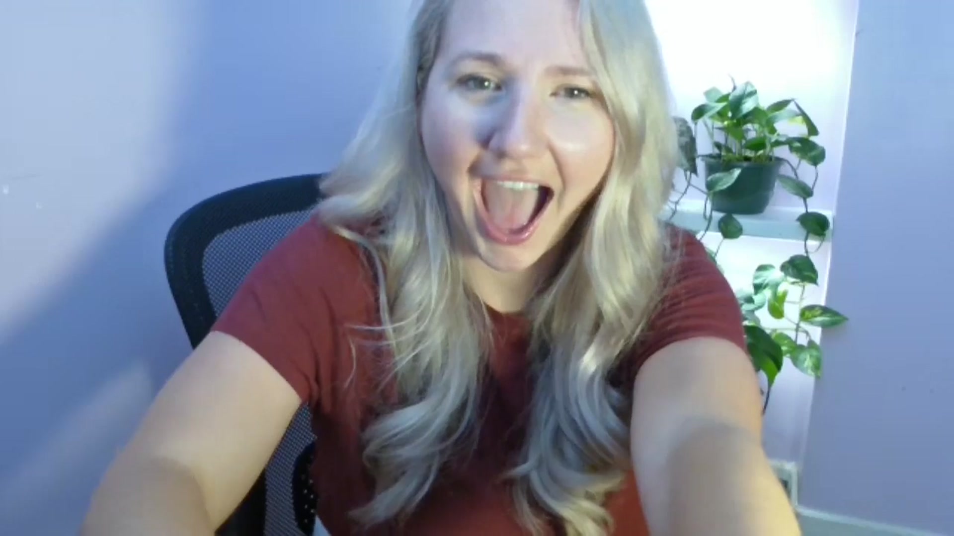 Gallery image thumbnail from EmmaHaze's myfreecams stream on, 08/16/2025, 06:12 image 20 of 20