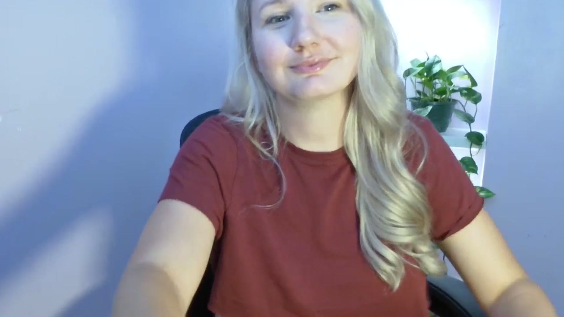 Gallery image thumbnail from EmmaHaze's myfreecams stream on, 08/16/2025, 06:12 image 13 of 20