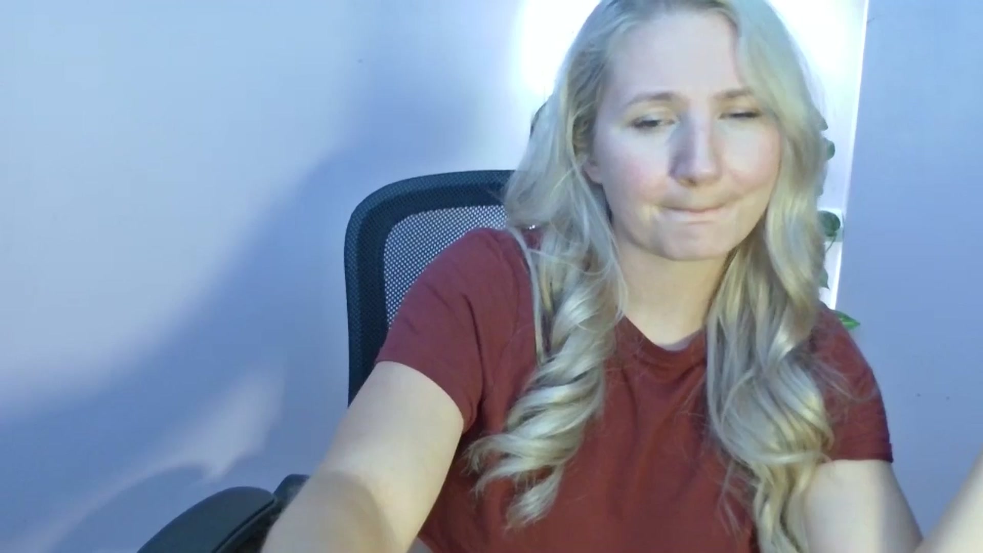 Gallery image thumbnail from EmmaHaze's myfreecams stream on, 08/16/2025, 06:12 image 2 of 20