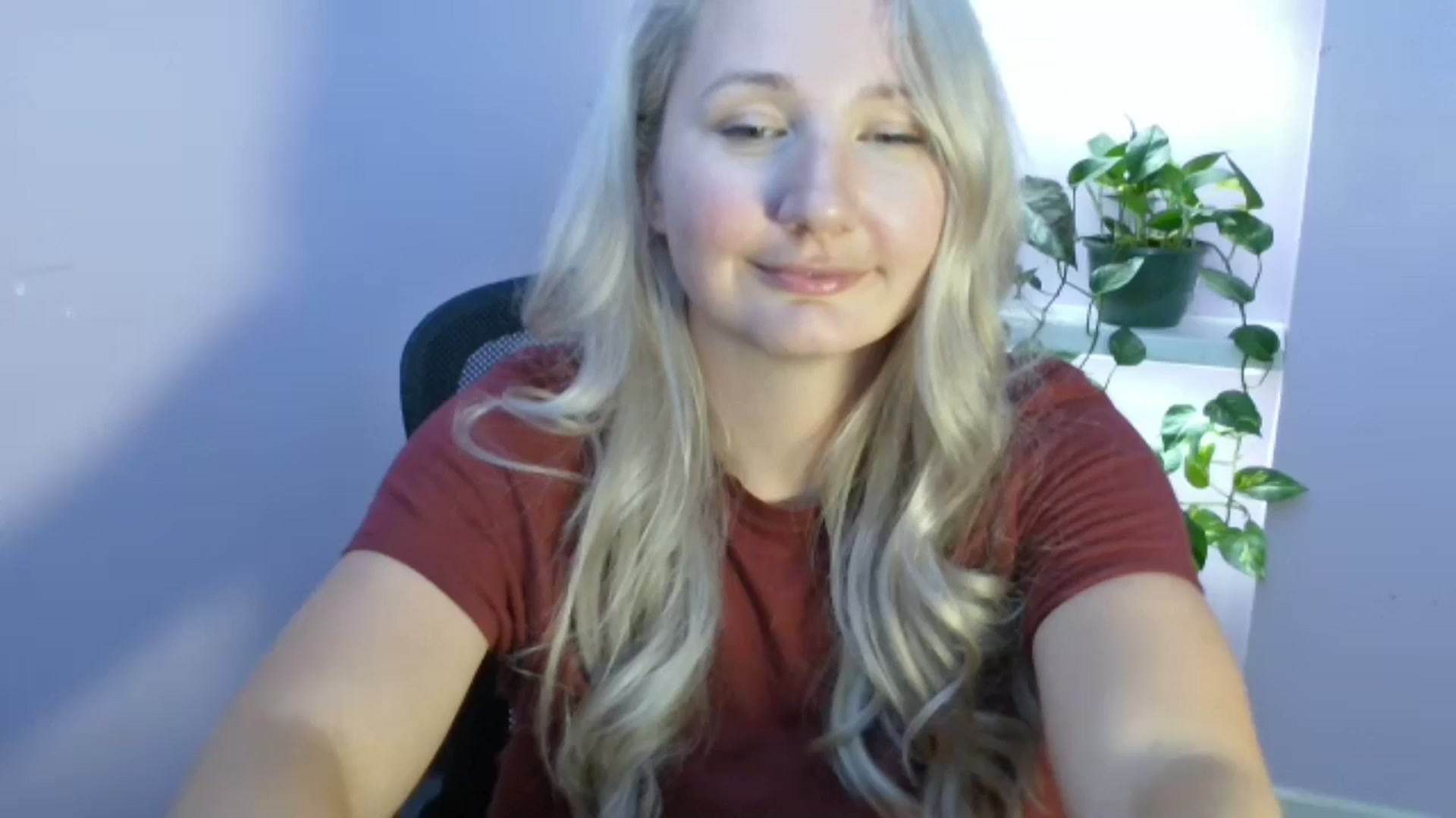 Gallery image thumbnail from EmmaHaze's myfreecams stream on, 08/16/2025, 06:56 image 1 of 20