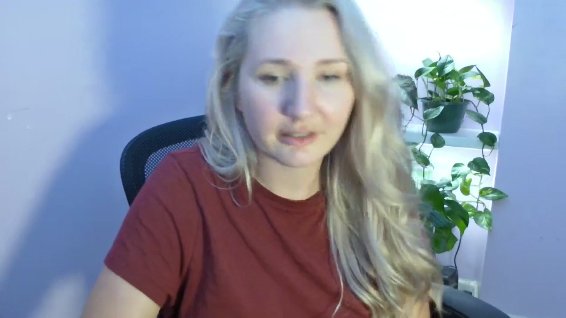 Gallery image thumbnail from EmmaHaze's myfreecams stream on, 08/16/2025, 06:56 image 18 of 20