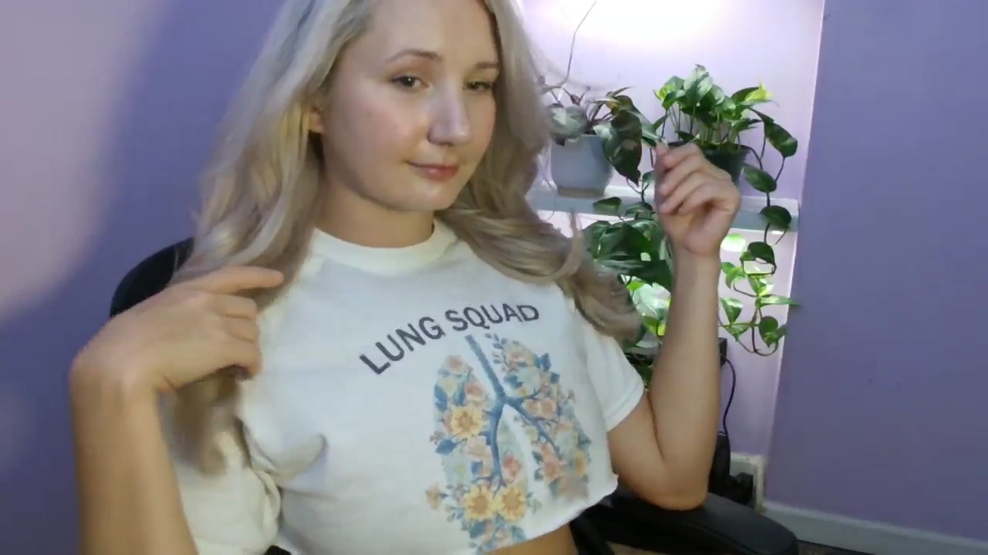 Gallery image thumbnail from EmmaHaze's myfreecams stream on, 08/20/2025, 04:46 image 2 of 20
