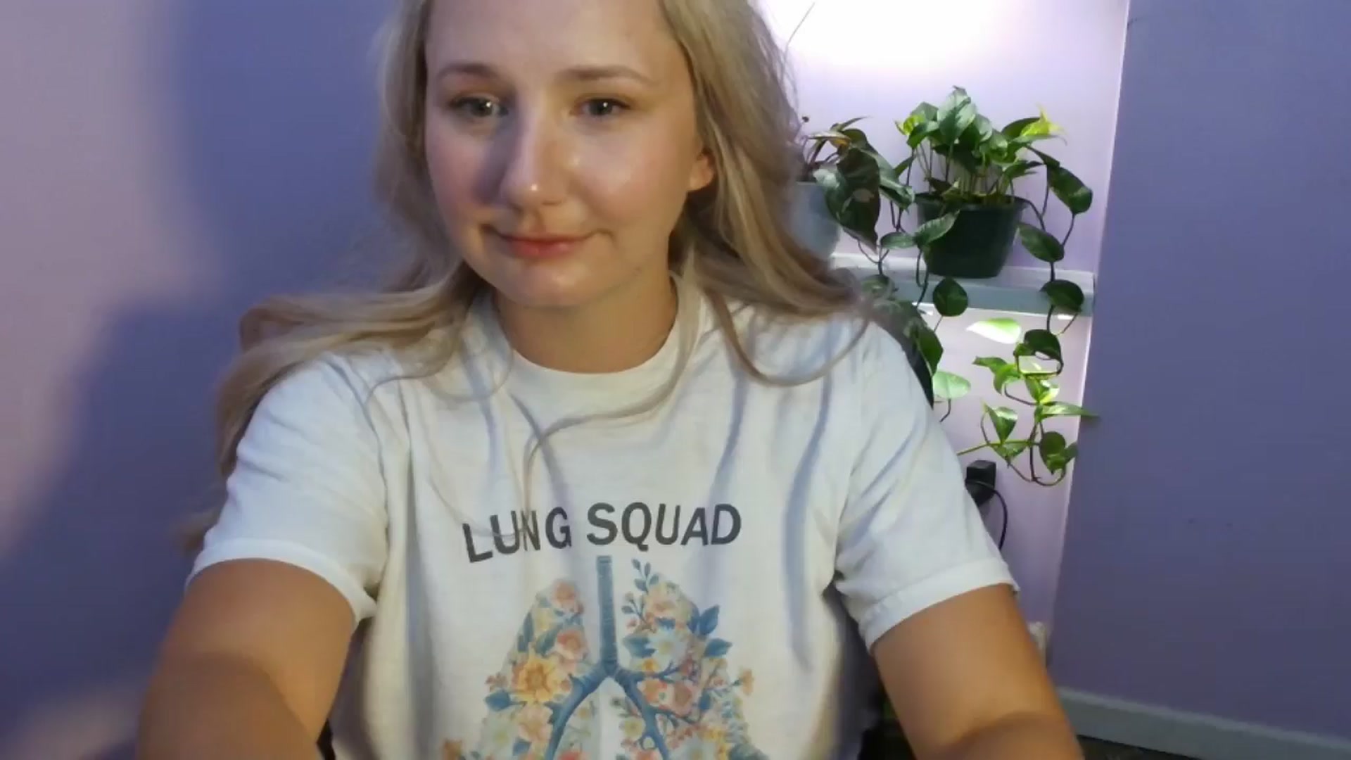 Gallery image thumbnail from EmmaHaze's myfreecams stream on, 08/20/2025, 04:46 image 18 of 20