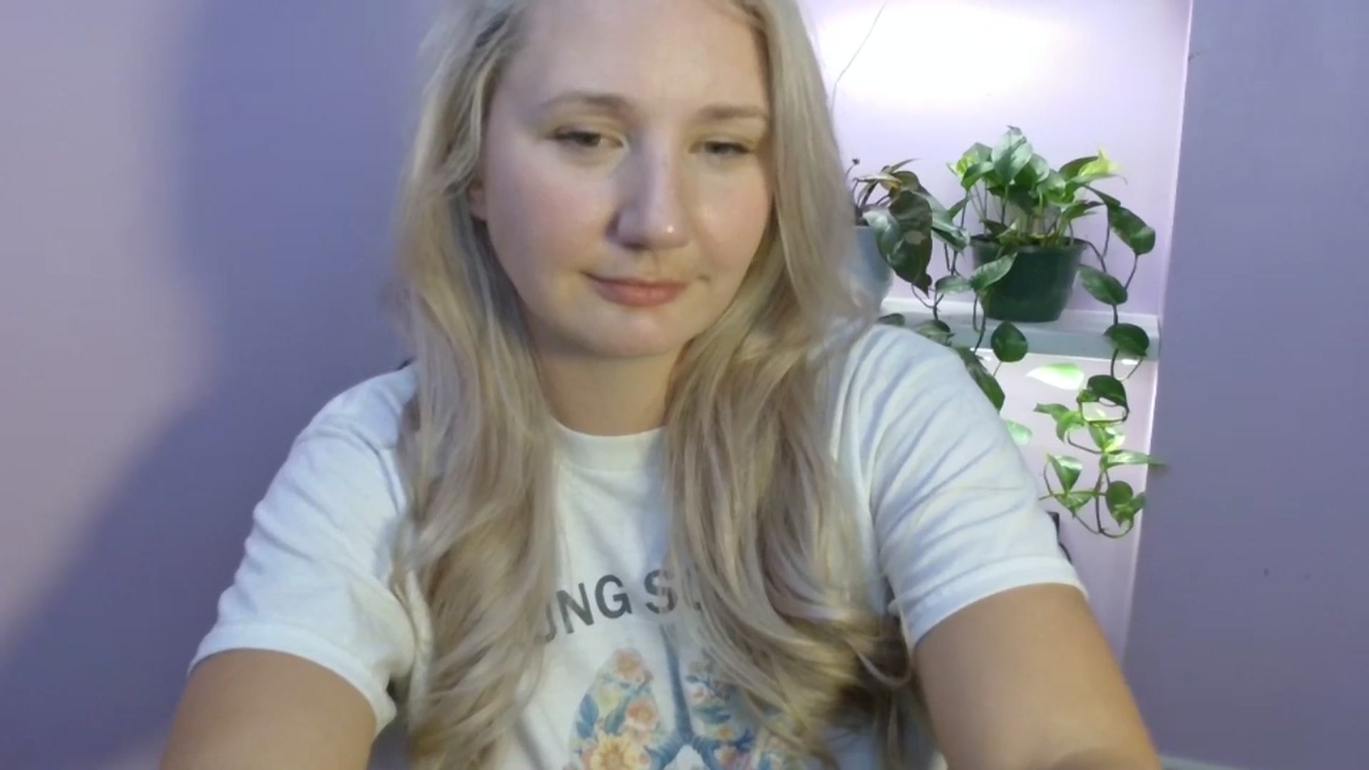 Gallery image thumbnail from EmmaHaze's myfreecams stream on, 08/20/2025, 06:03 image 9 of 20